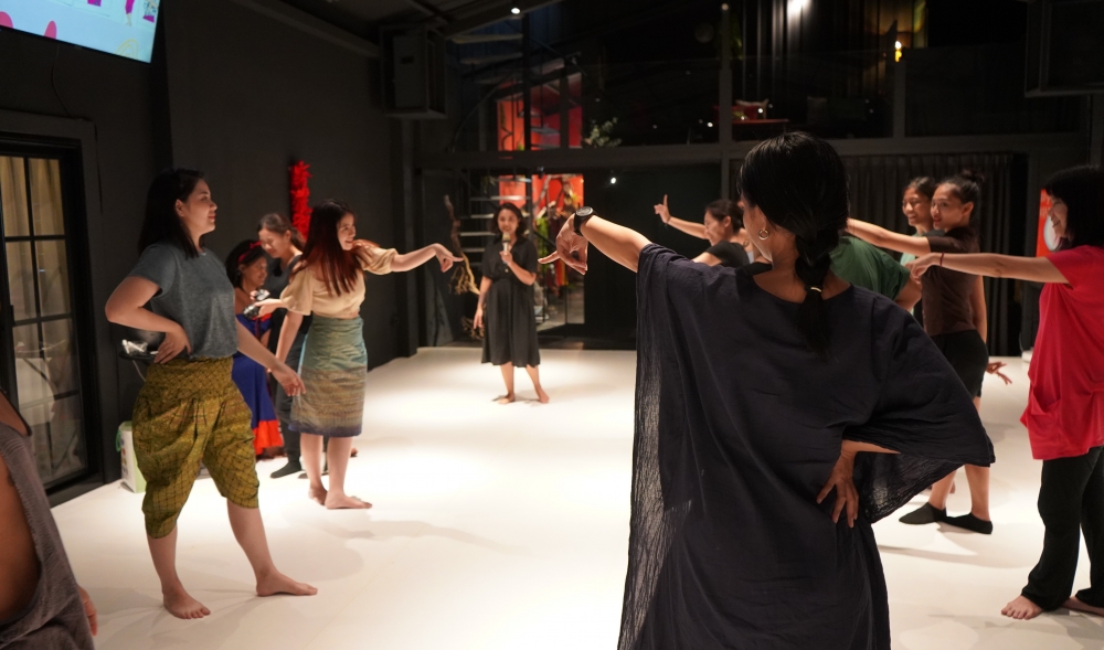 蒂摩爾藝術生活節：兩位來自泰國的IMCCI國際生於藝術節擔任講師教授泰國傳統舞蹈